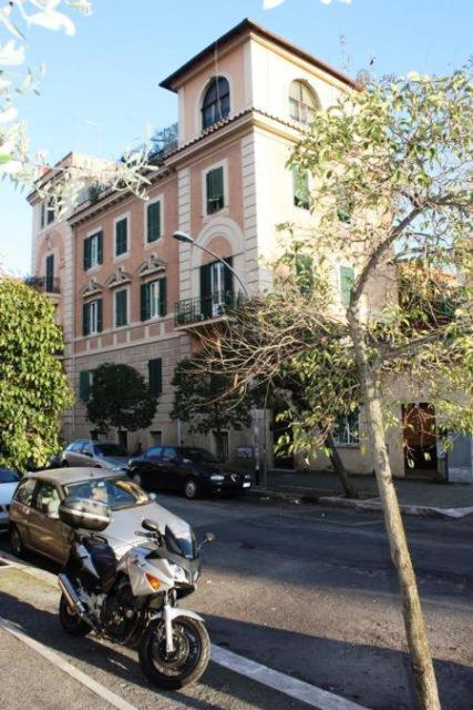 Tra Gianicolo E Trastevere Roma Exterior foto